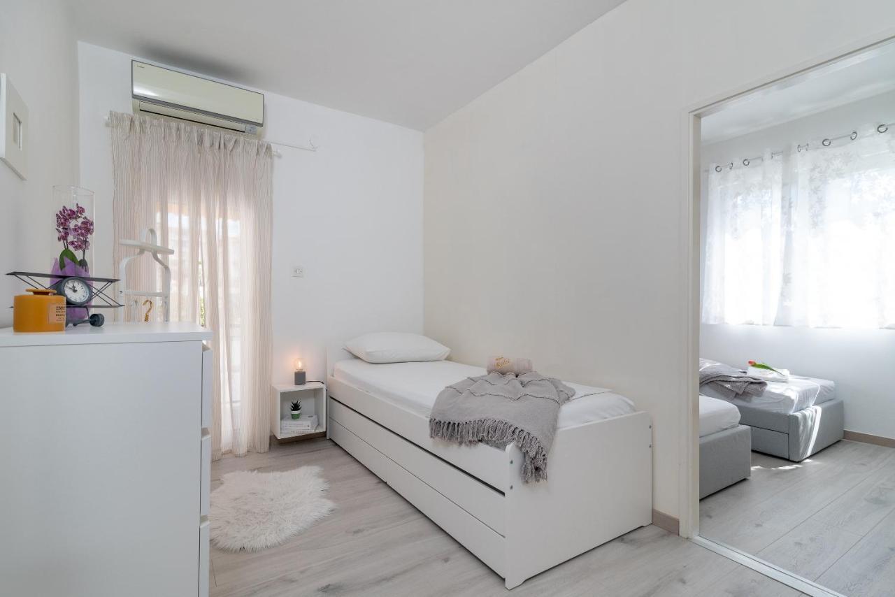 Apartment Radic-Perfect Location For Summer Activities トロギール エクステリア 写真