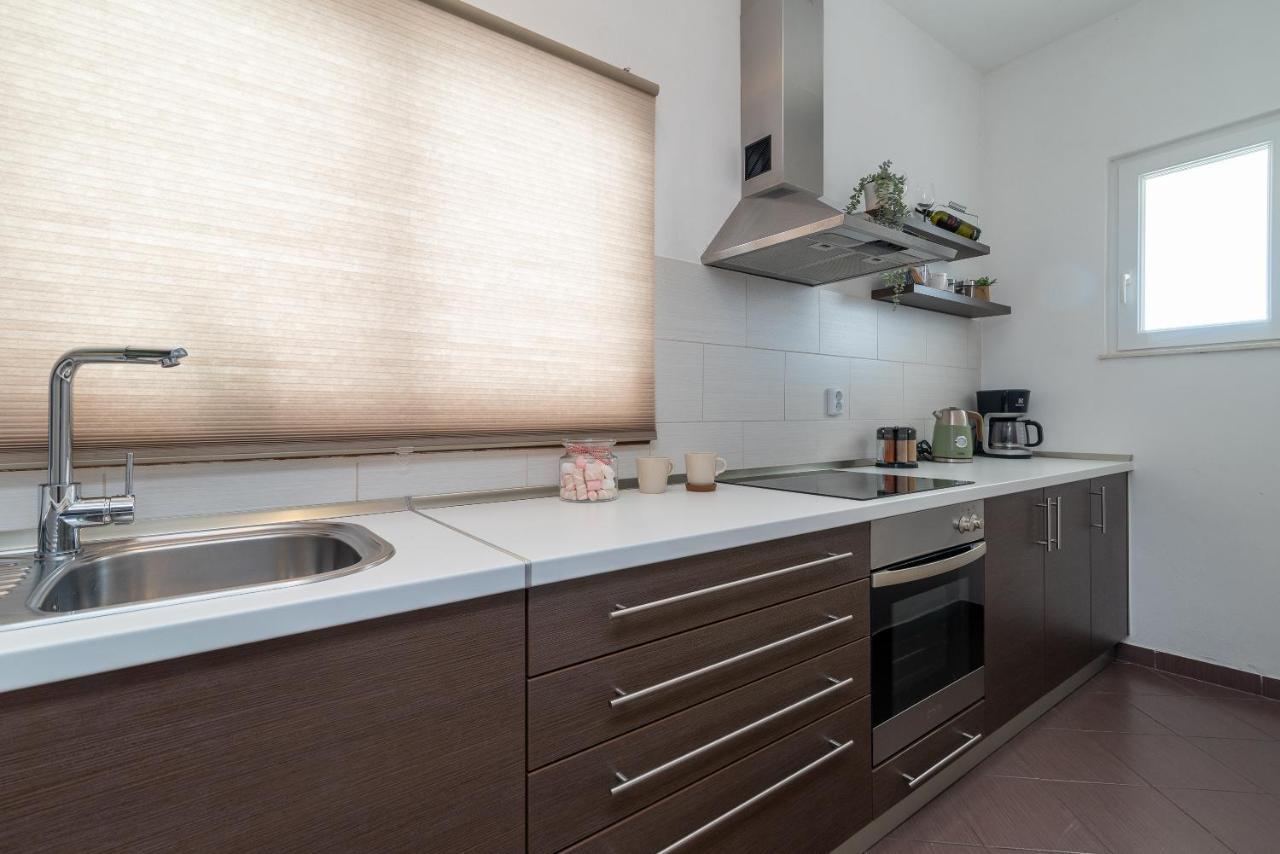 Apartment Radic-Perfect Location For Summer Activities トロギール エクステリア 写真