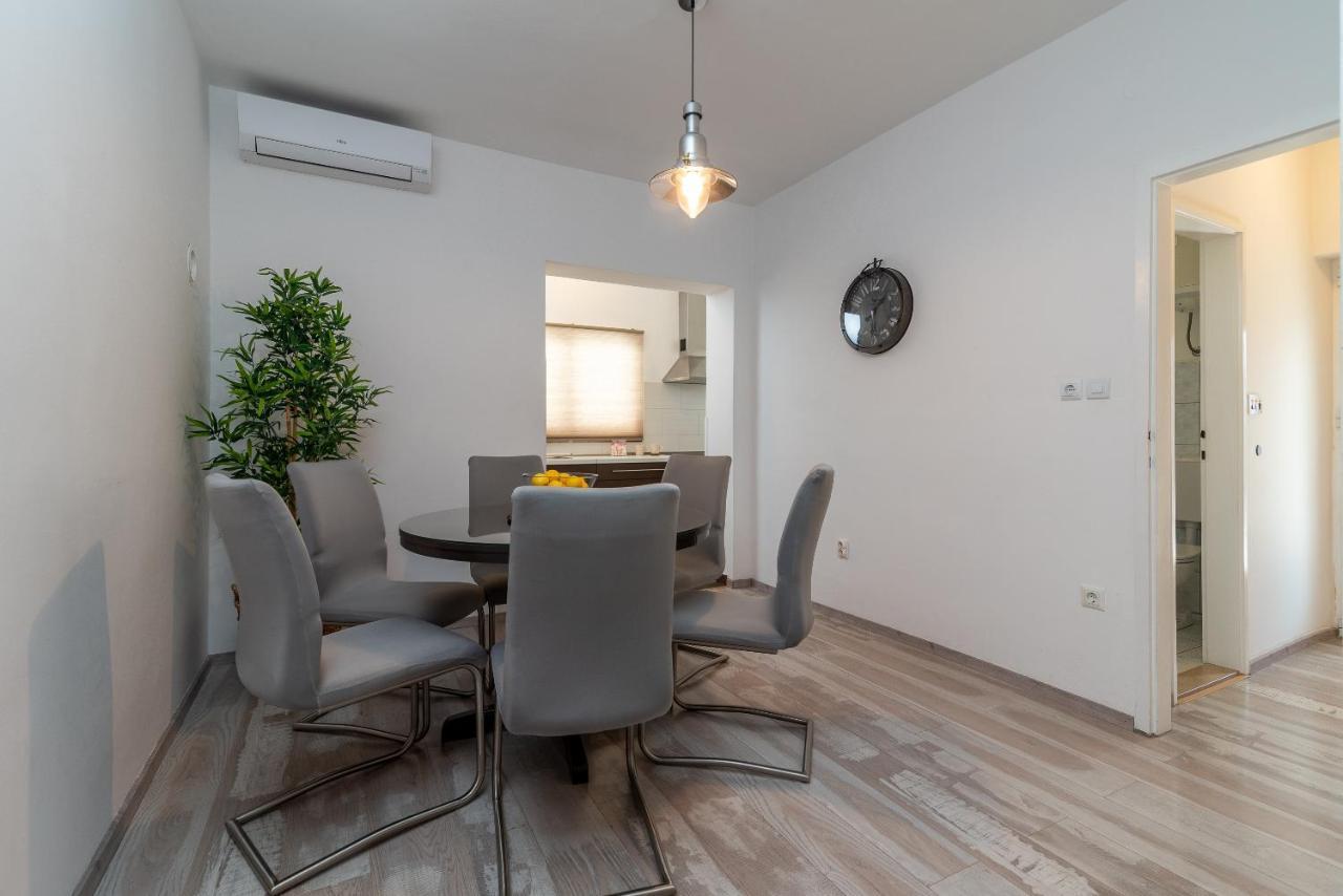 Apartment Radic-Perfect Location For Summer Activities トロギール エクステリア 写真