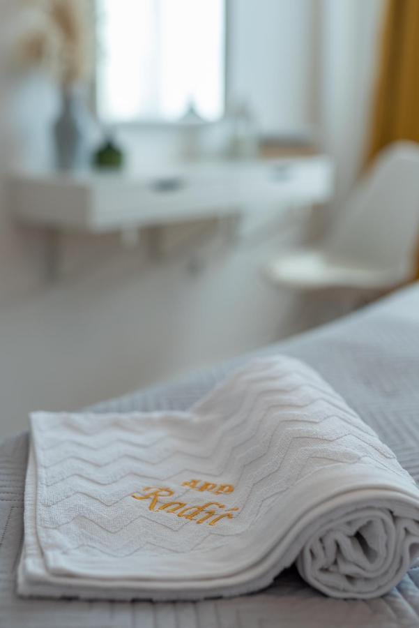 Apartment Radic-Perfect Location For Summer Activities トロギール エクステリア 写真
