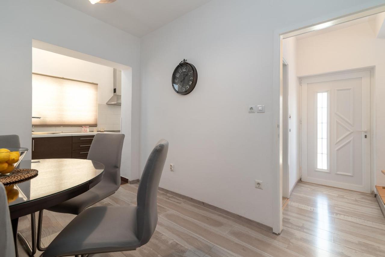 Apartment Radic-Perfect Location For Summer Activities トロギール エクステリア 写真
